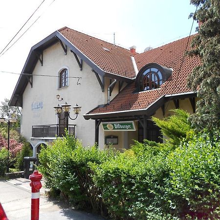 Bed and Breakfast Peregrino Panzió Budaörs Esterno foto
