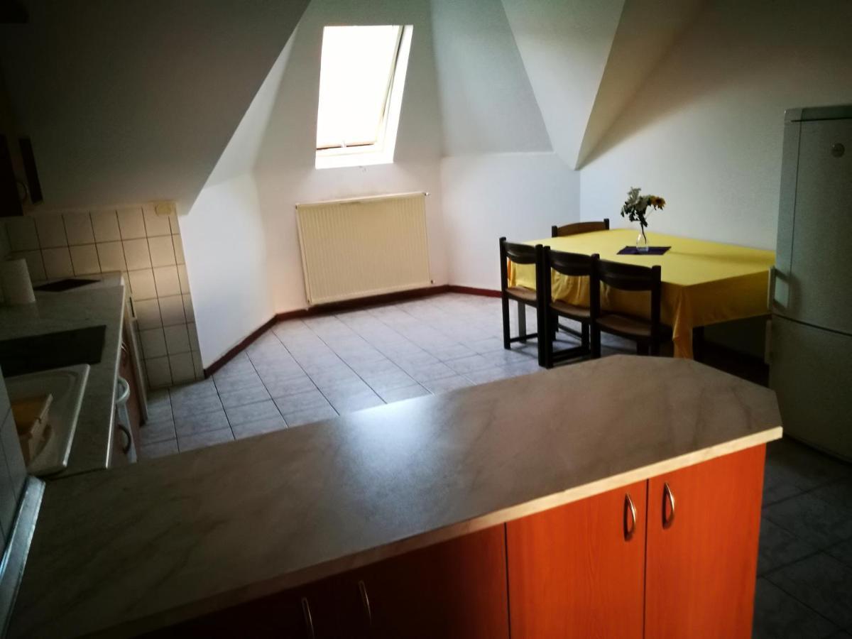 Bed and Breakfast Peregrino Panzió Budaörs Esterno foto